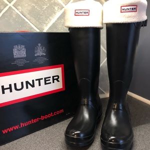 Hunter tall black boots with socks! Size 5 6 6 1/2